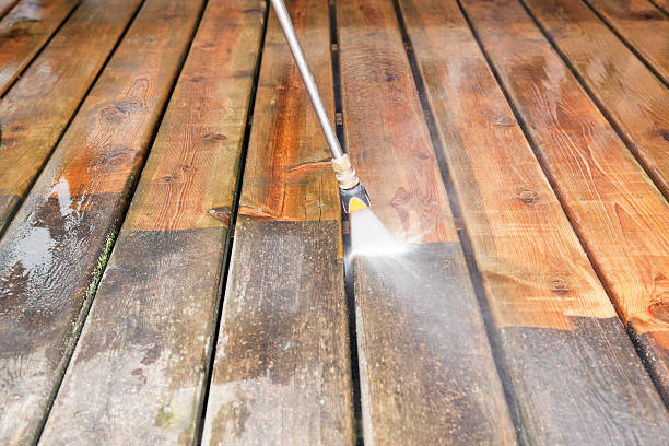 Best Deck and Patio Pressure Washing in Oconto, WI